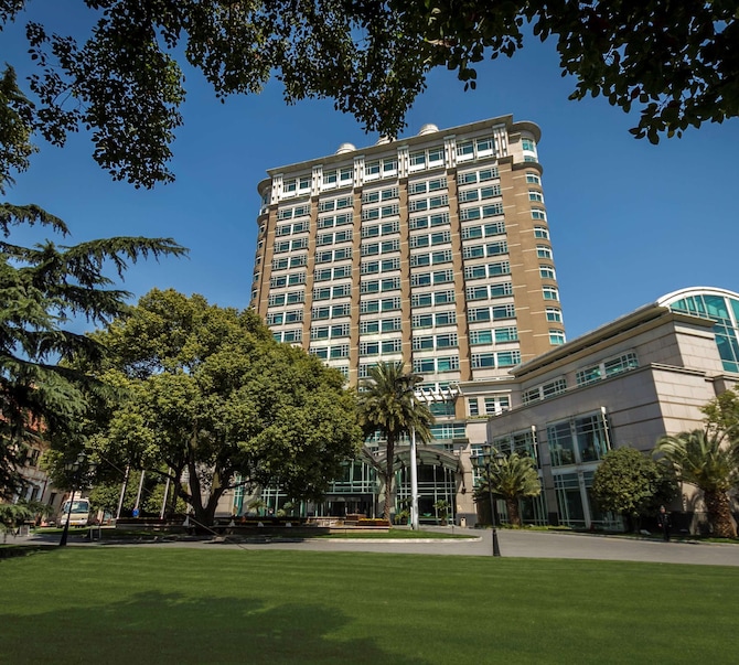 上海兴国宾馆丽笙精选 - 酒店外观